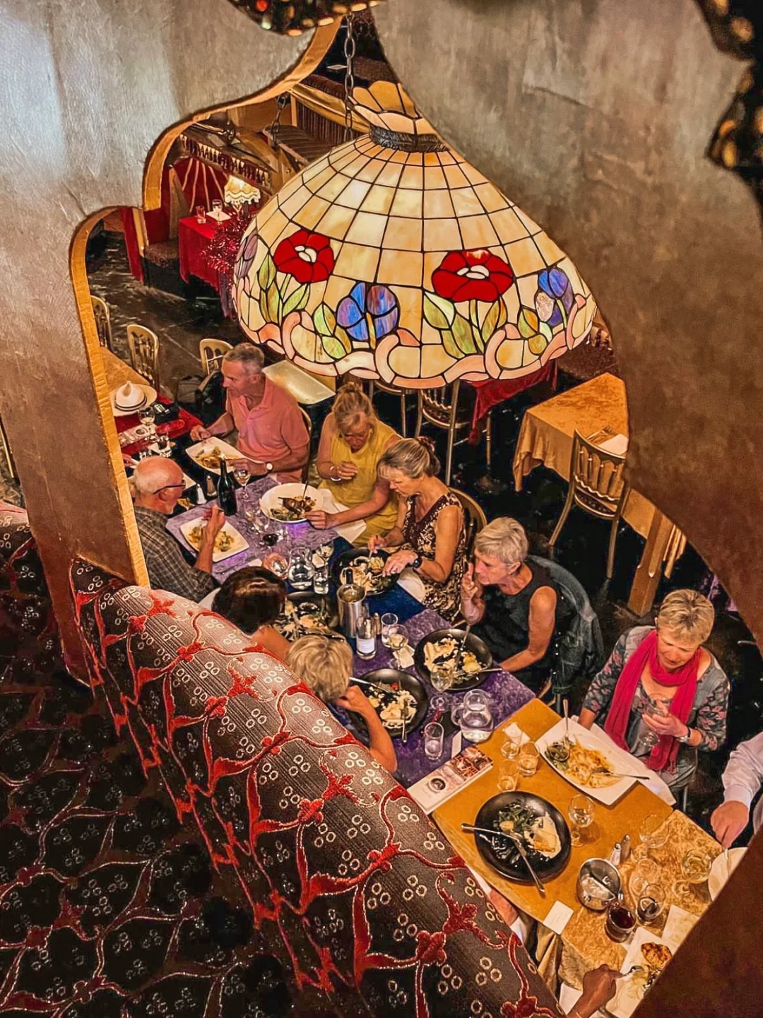 伦敦🎭体验歌剧院里用餐 超赞民宿就在旁边！