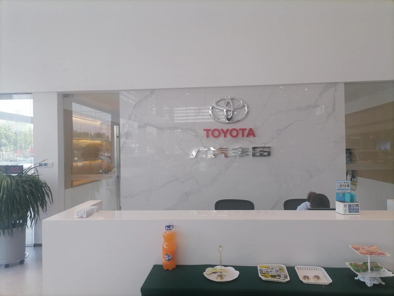 限时优惠2万元之后，汉兰达线下客流量怎么样？今天去了当地4S店了解情况，去的时候