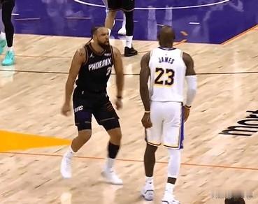 不喜欢老詹！狄龙谈詹姆斯：

“所有人都知道。”

“我不喜欢这个家伙。”

“