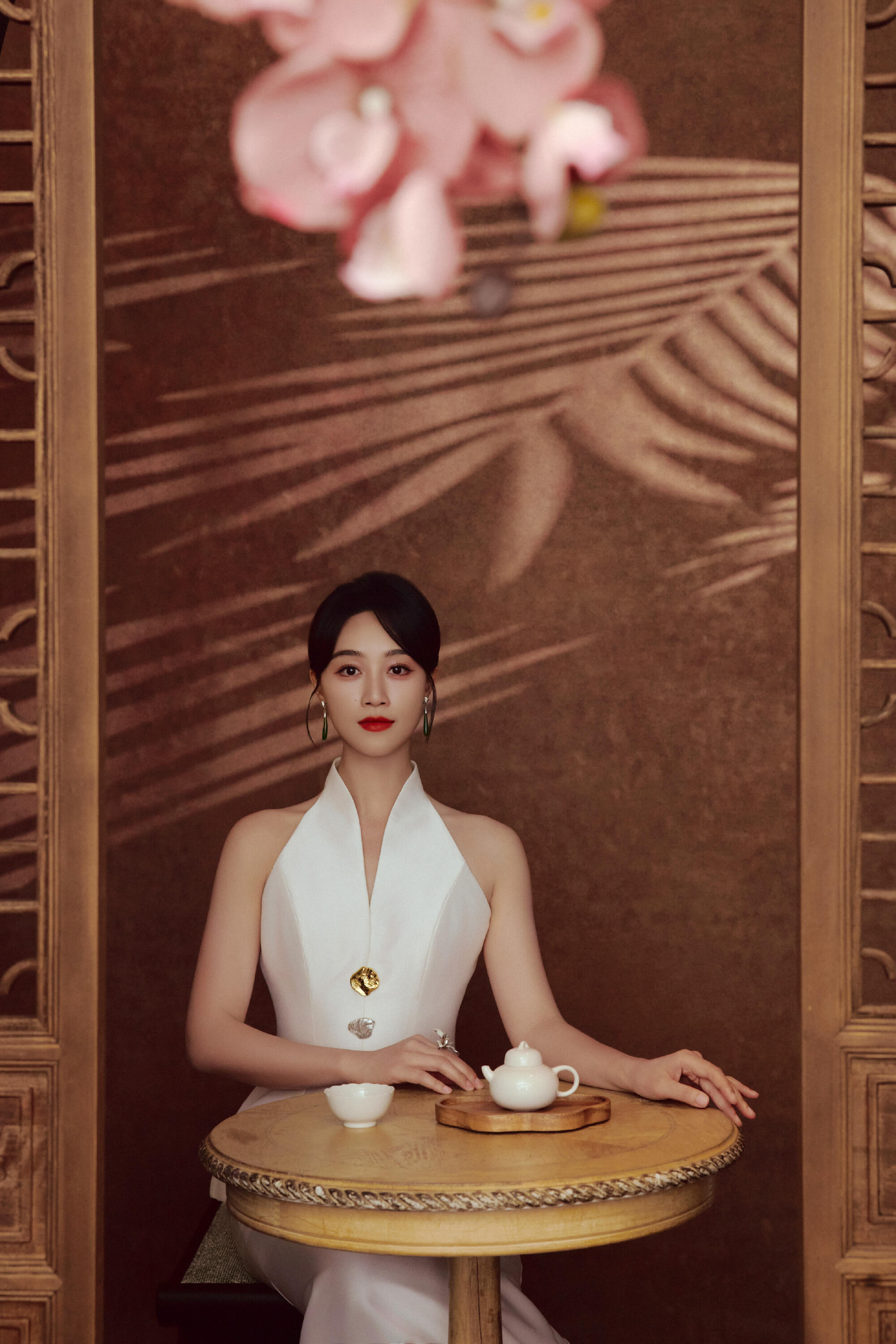 蓝盈莹央妈偏爱的正剧脸蓝盈莹央视主流审美央视偏爱的演员特质，在蓝盈莹身上体现得淋