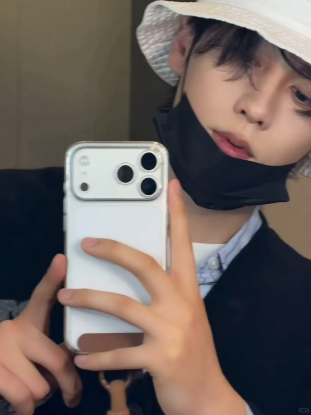 田栩宁今日小红薯营业，渔夫帽美男 田栩宁营业