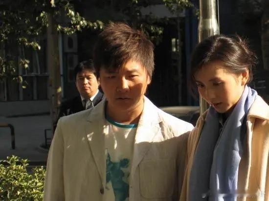 2005年，万人迷陈好为好友孙楠的最新主打歌《无路可逃》友情出演MV中的女主角。