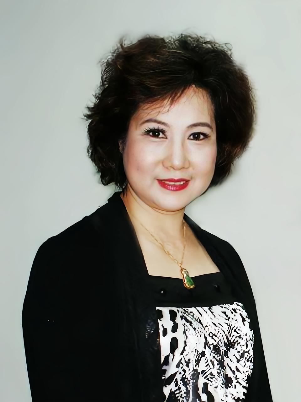 郭凤女是中国广东省广州市出生的著名粤剧表演艺术家。她是广州粤艺发展中心的一级演员