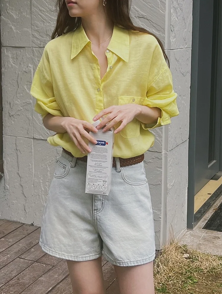 我生来平平淡淡，
没有显赫家世，没有倾城的面貌，惊艳不了青春，斑驳不了岁月。可我...