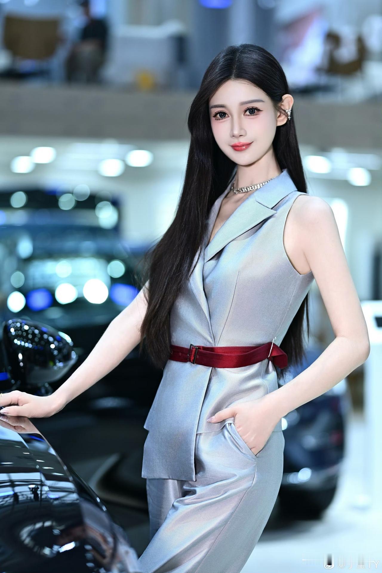 车模：于莹
