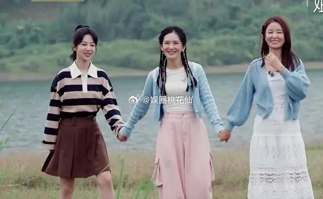 杨紫节目首提身高是167公分，当她和林心如站一起，答案就出来了。要确认这个问题，