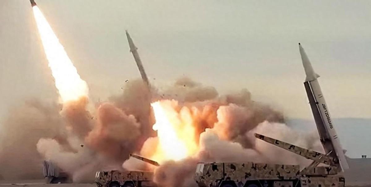 伊朗这次不再忍气吞声，面对美以的“史诗狂怒”直接拼死反抗。看似弱者的反击，却用低