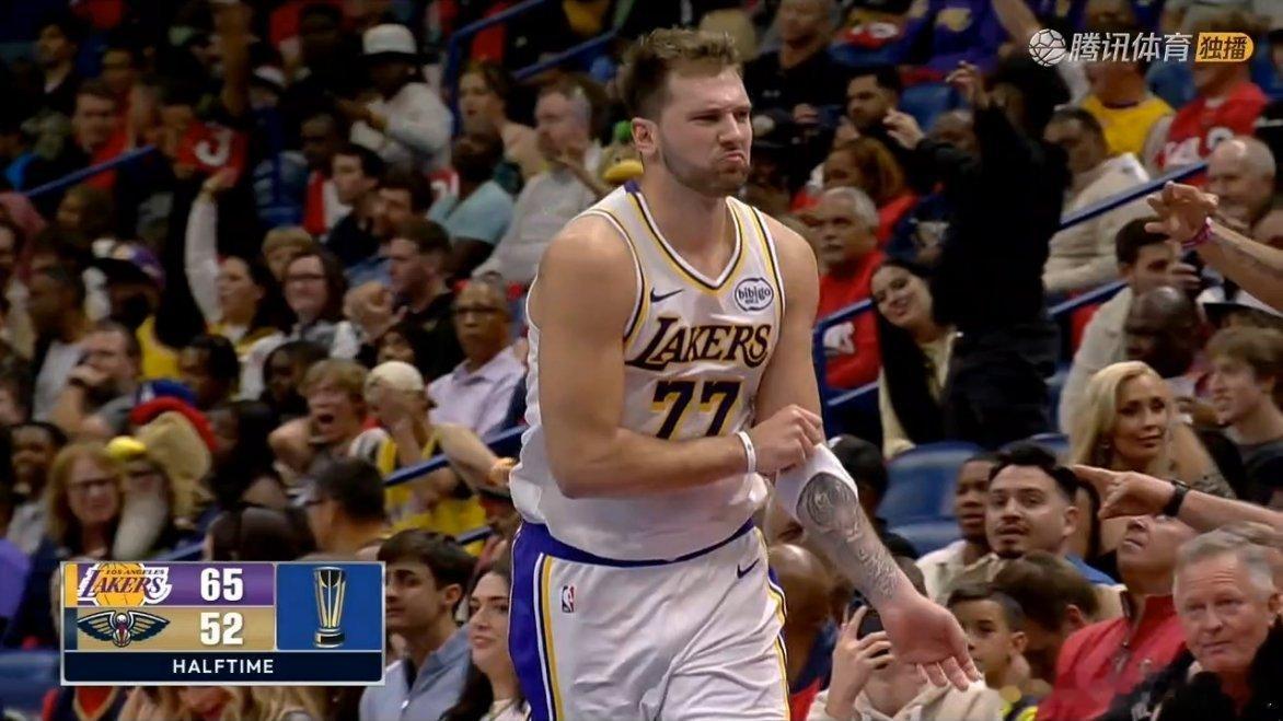 半场湖人65-52领先鹈鹕！感觉如何