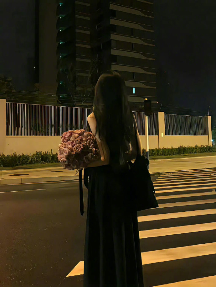 你永远无法从别人身上获取安全感 你想要的只有自己才能给 ​​​