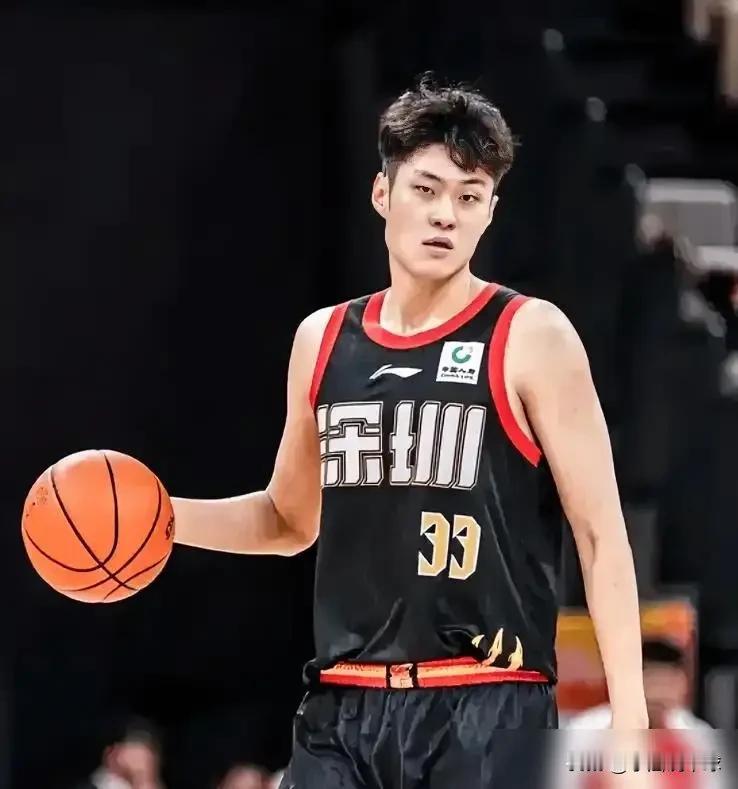 上赛季场均11+3本赛季场均16+5+2，王浩然怎么进步这么快？

深圳队提前锁
