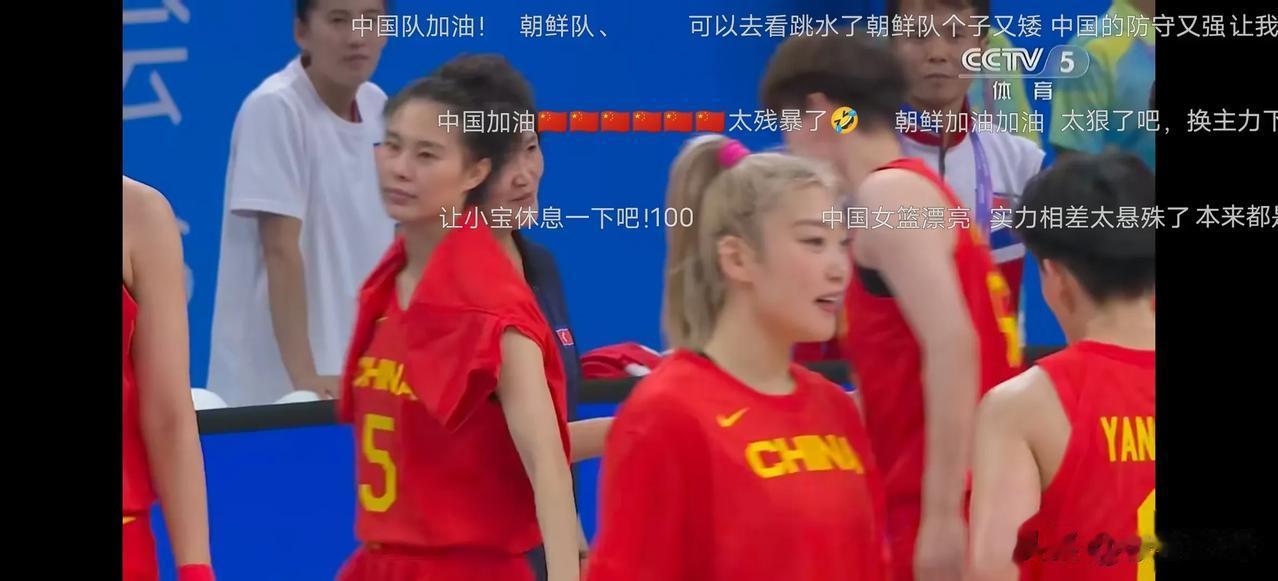 中国女篮100:44狂胜朝鲜女篮。虐菜啊！#中国女篮世预赛# #中国女篮赞# #