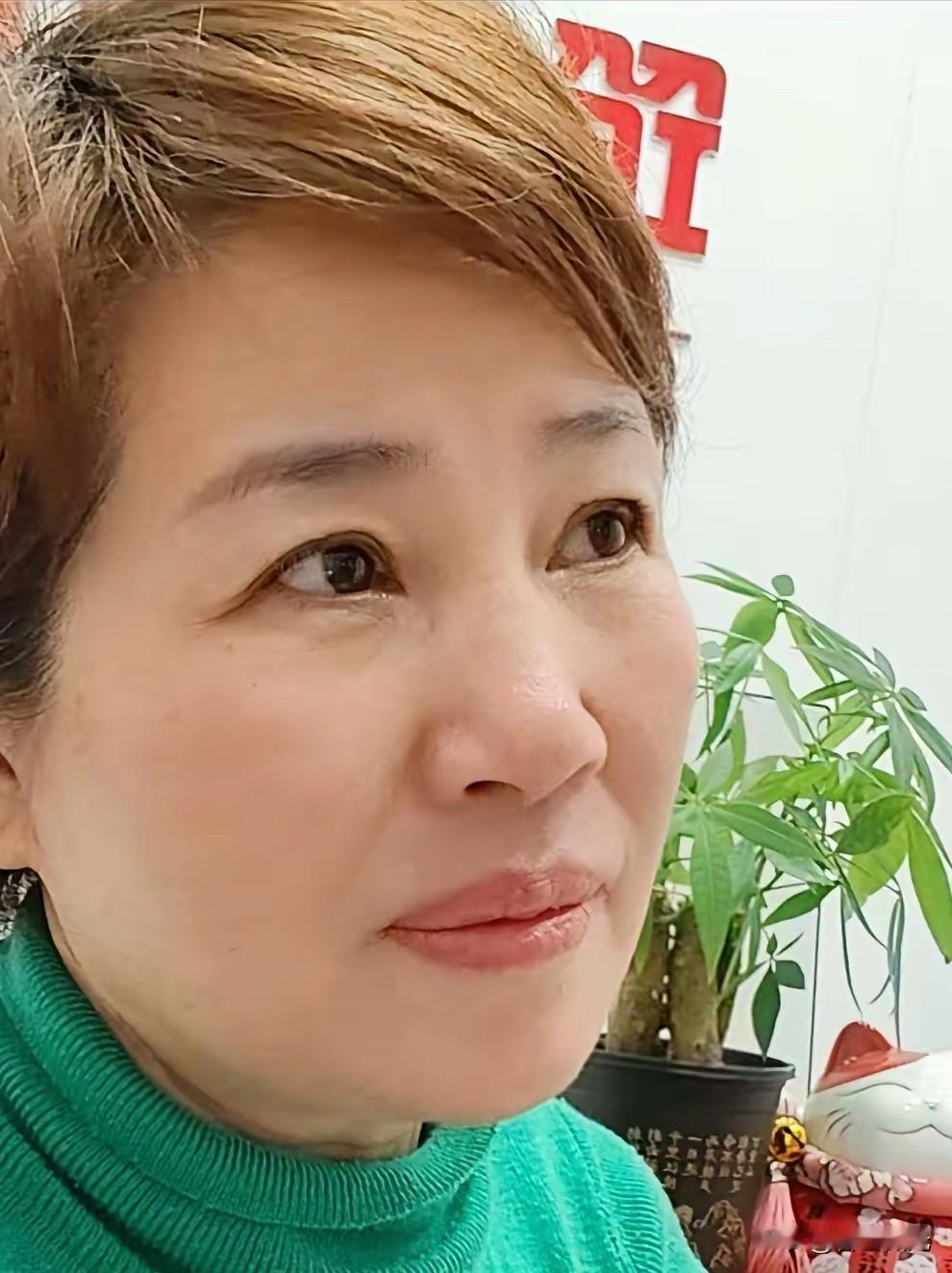 58岁，一个人在深圳扫地：我宁愿累死在路上，也不躺回那个穷家
​今早在科技园扫地