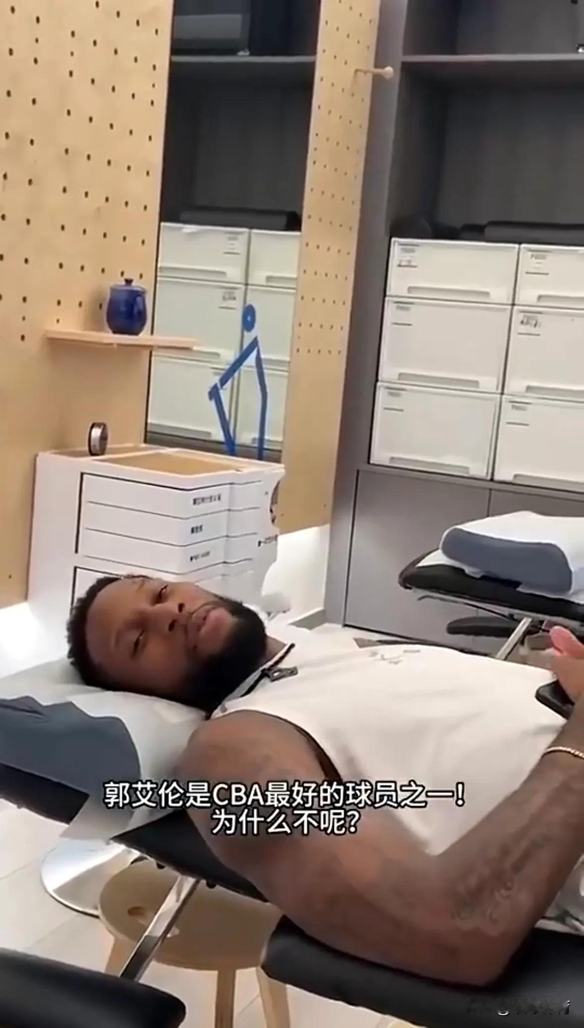 3月6日，广东男篮外援威姆斯在他的社交媒体上发布视频，视频中他表示想要收藏徐杰、