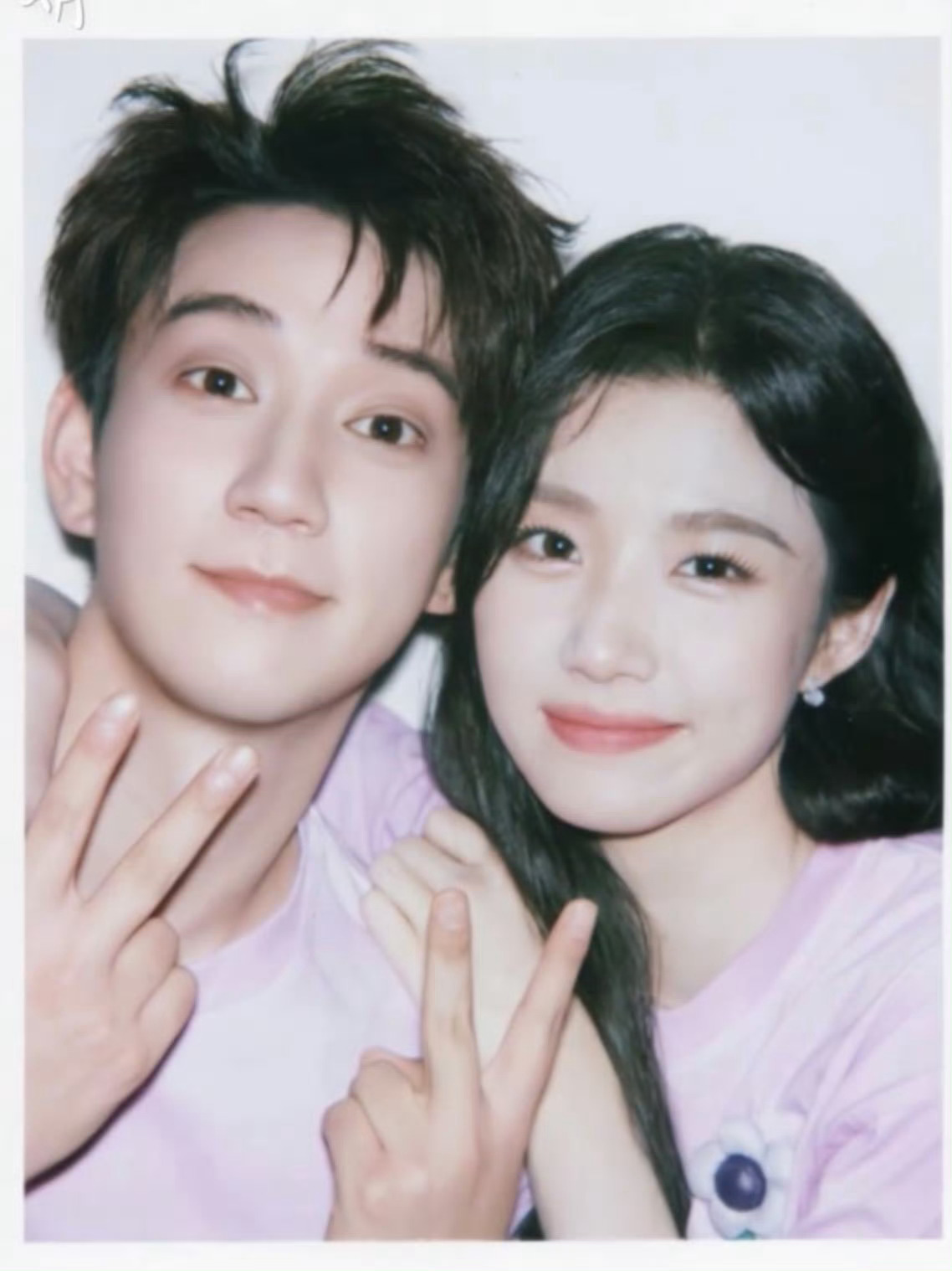 这俩适合发配鲜藕演萌萌的兄妹 ​​​
