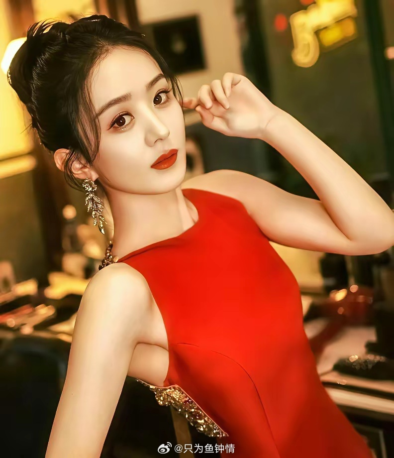 别信，今天刷到两条电影数据，全是假的。先说陈可辛的《酱园弄》，章子怡杨幂那部。网