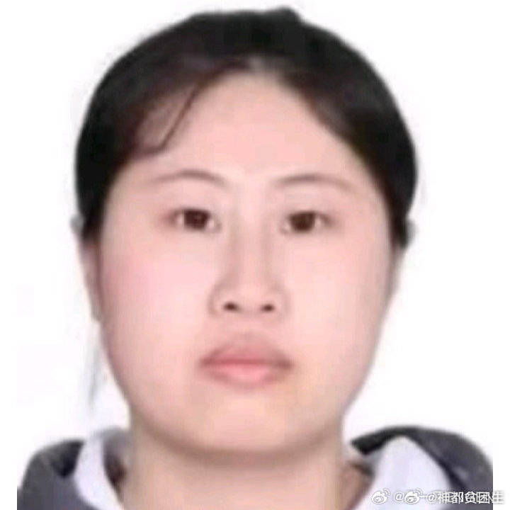 我觉得她很美呀，就是很大气的长相吧 