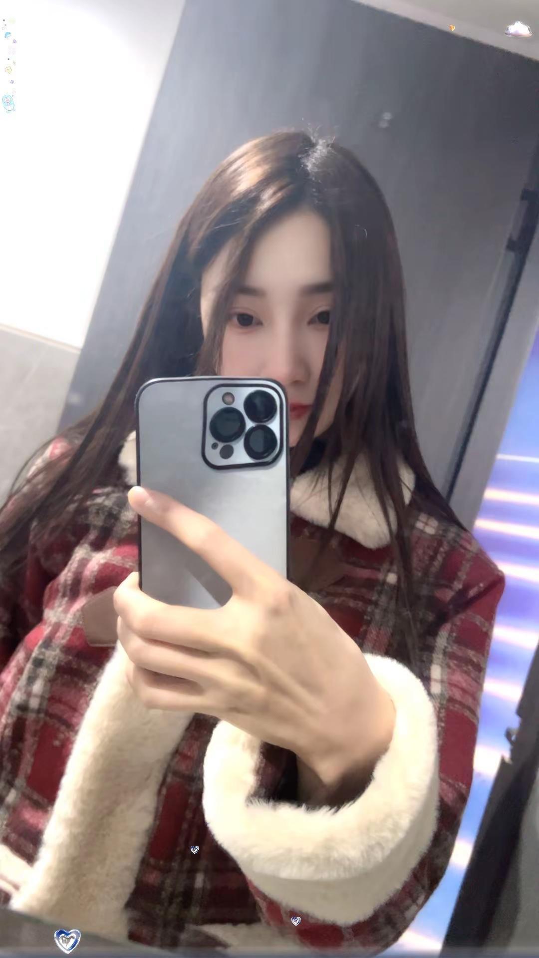 土到极致就是潮看展拍照 不就反差吗这题我熟