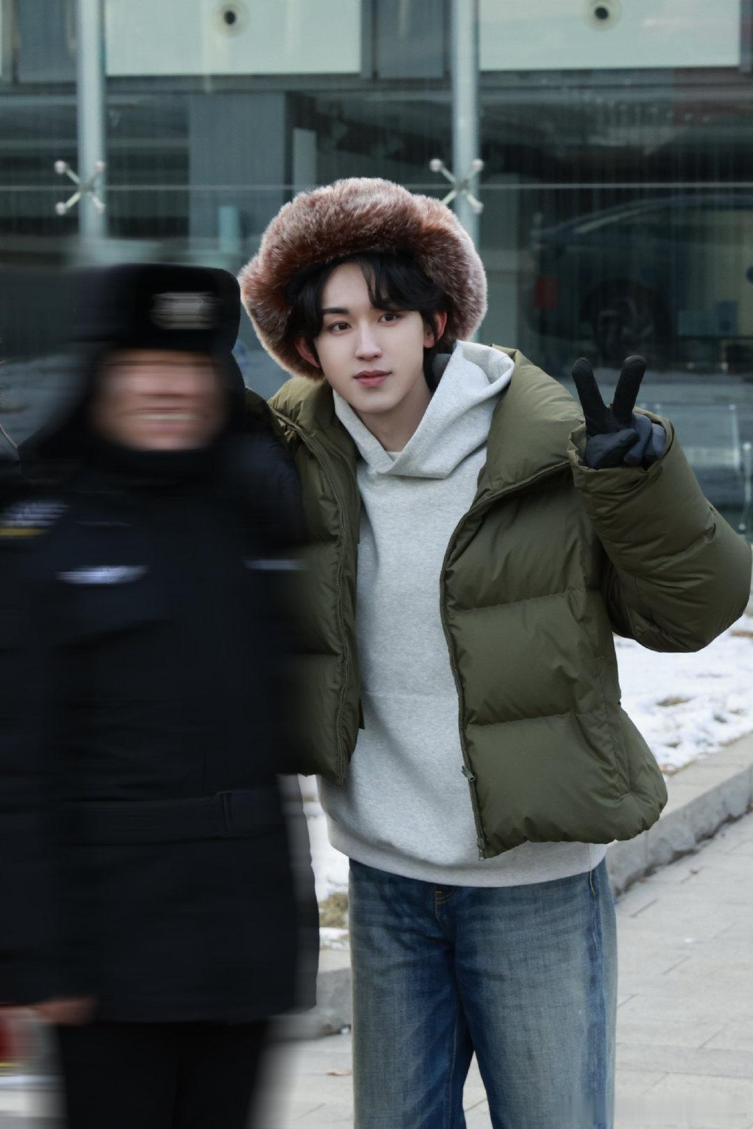 偶遇郭俊辰回老家  惊喜连连！原来网友偶遇郭俊辰是真的，他真的回到了东北长春！在