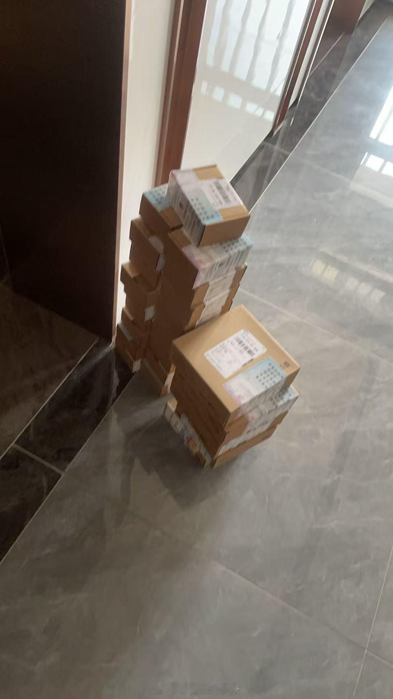 送走咯！家人们等着吧～Only超跑梦小梦狂宠粉丝