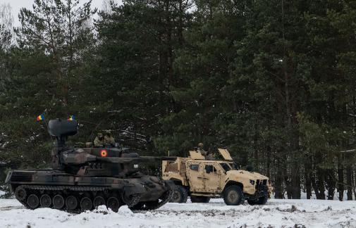 俄罗斯对外情报局消息，英国和法国准备使用核武器武装乌克兰！如果这个事情是真的，那