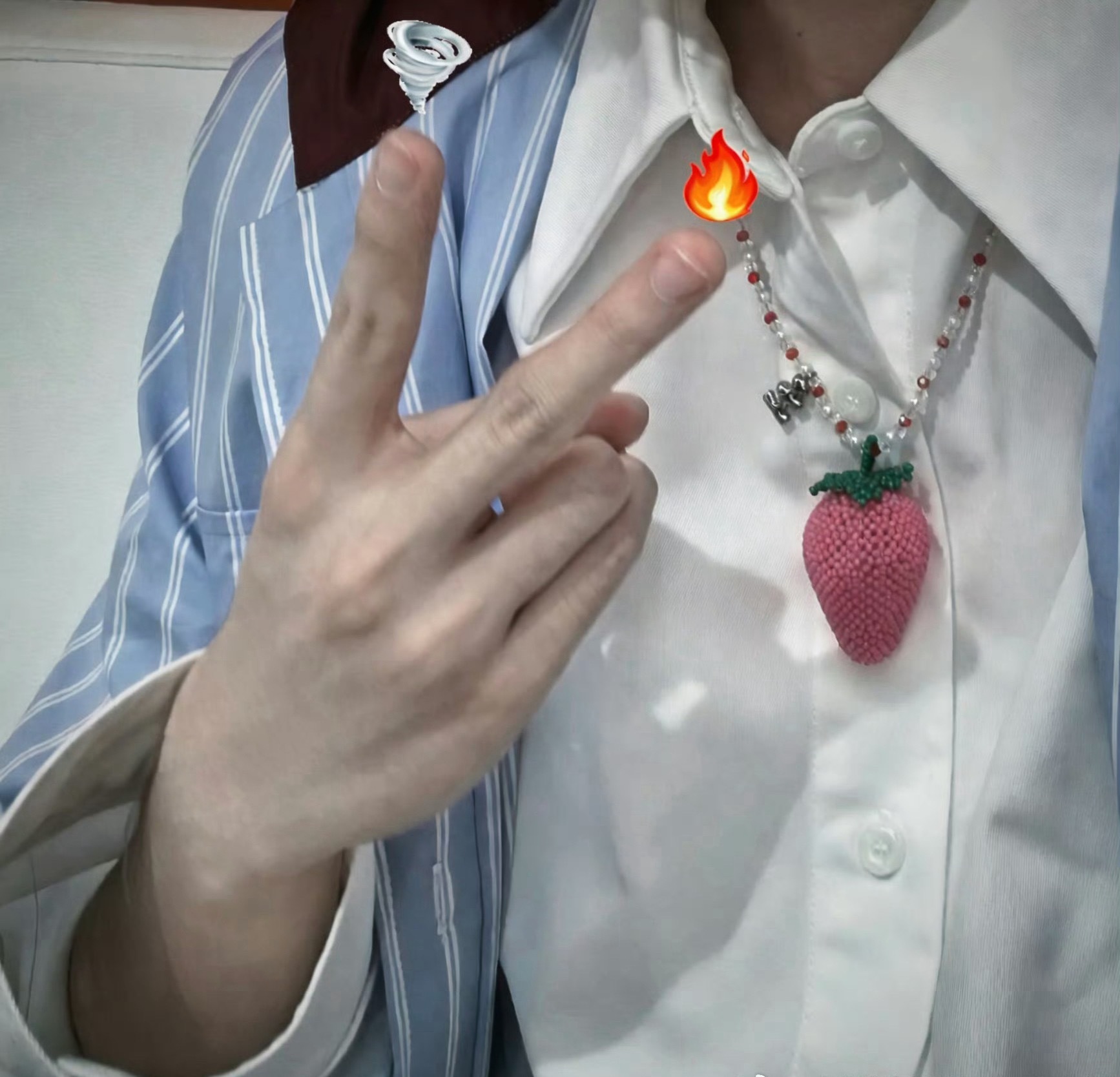 有人懂指尖放🌪️🔥这两个贴纸的含义吗 马嘉祺P的风火