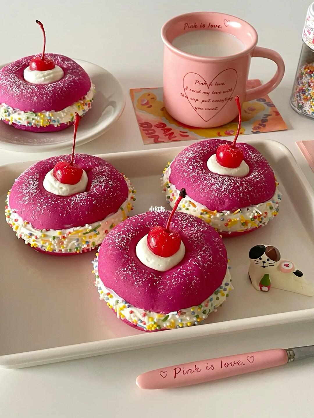 在家做甜品🍧粉色奶油面包🎀少女心满满✨