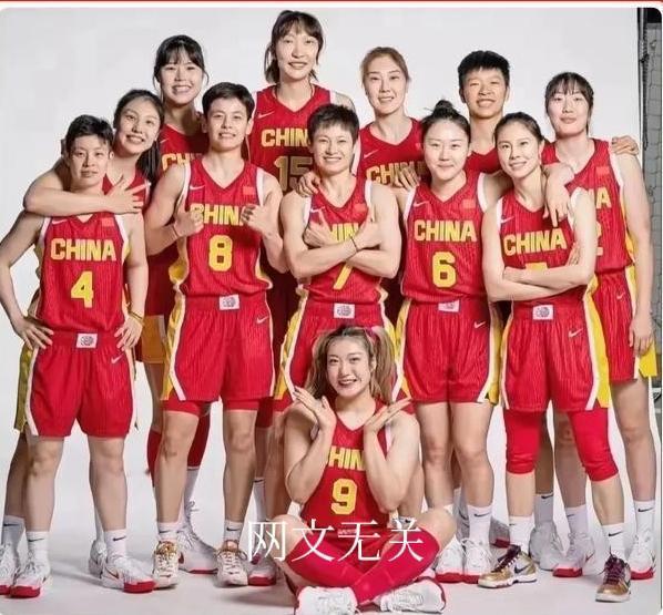 女篮将迎来至暗时刻，这是新老交替的阵痛，也是是必将经历的一个过程。
随着杨力维、