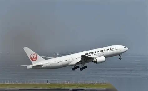 骂中国最凶，过中国领空最勤，新法落地后日本航司机票先涨两千四。从七月份起效的航空