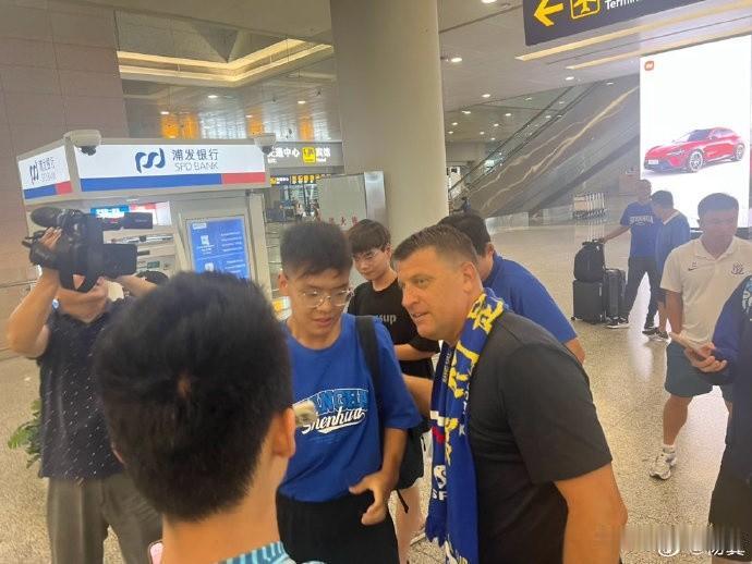 不懂就问，如果米洛耶维奇带领上海申花获得中超联赛冠军，他未来有没有可能执教中国国