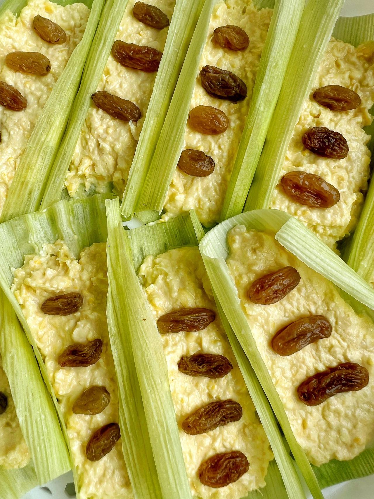 我妈尝了一块，让我直接去楼下摆摊
第一次给妈妈做，没想到她超爱的！一连吃了好几块