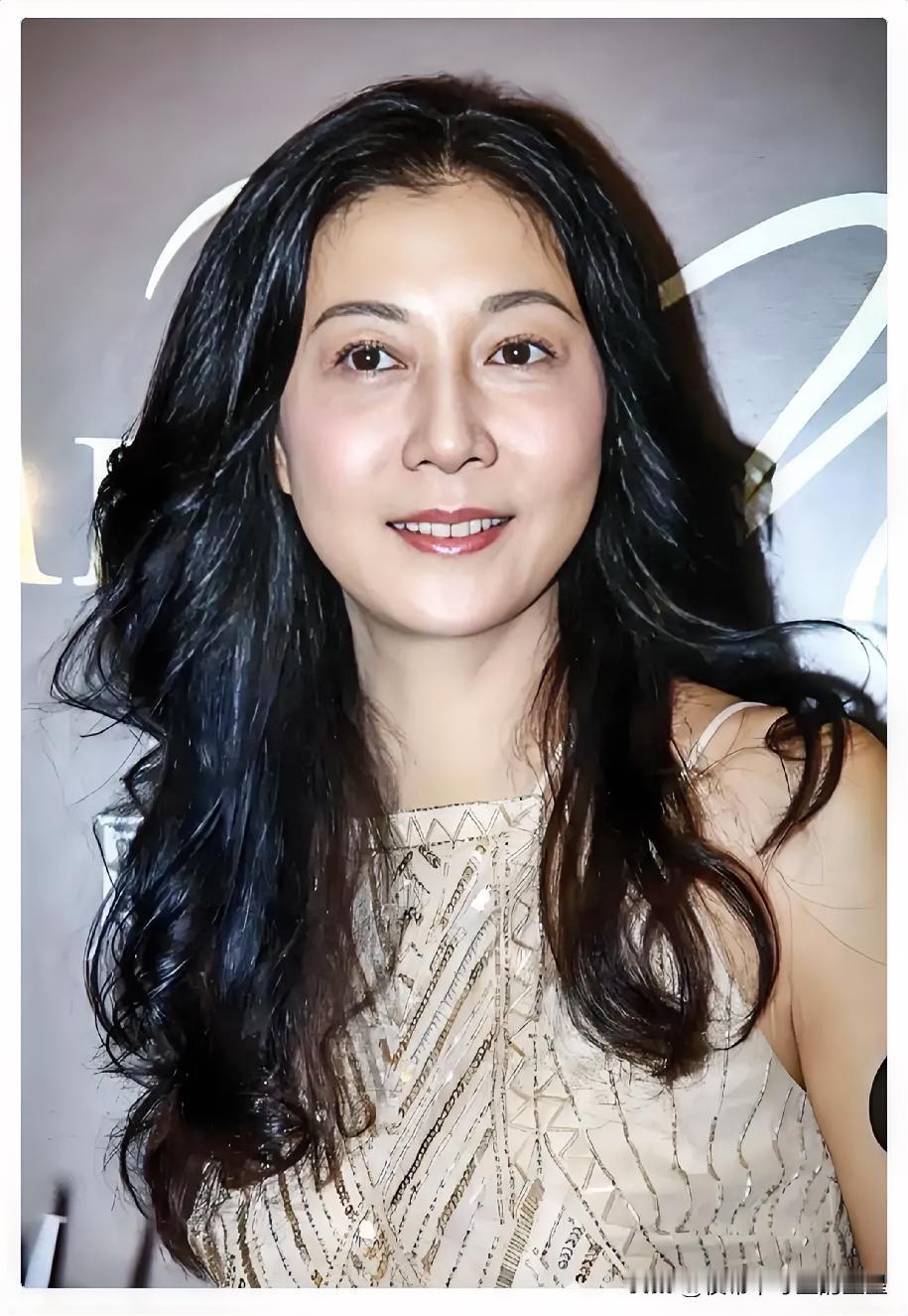 很现实的一段话：“情人关系中，只要女人不谈钱，男人只要身体上得到满足，两人就会花