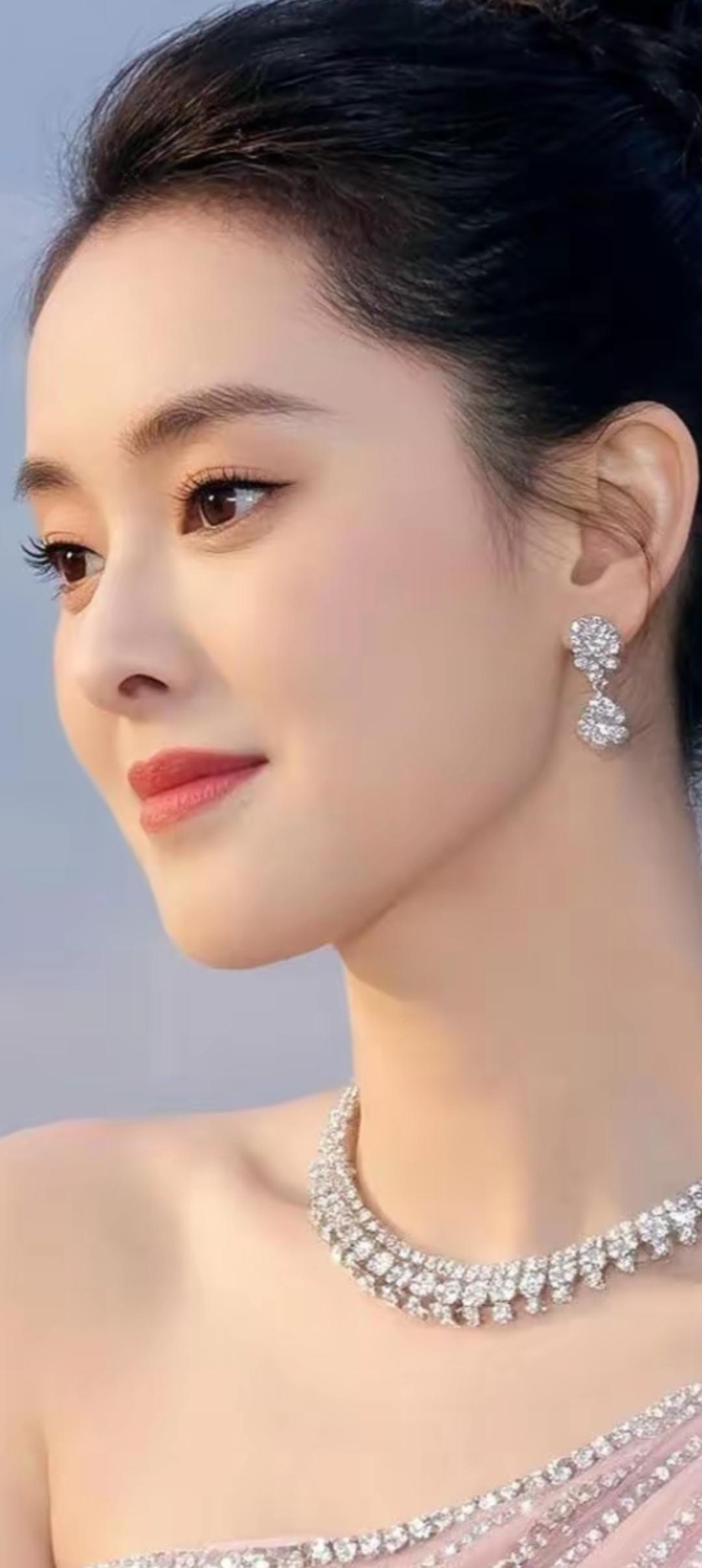 优雅珠宝，闪耀时光✨