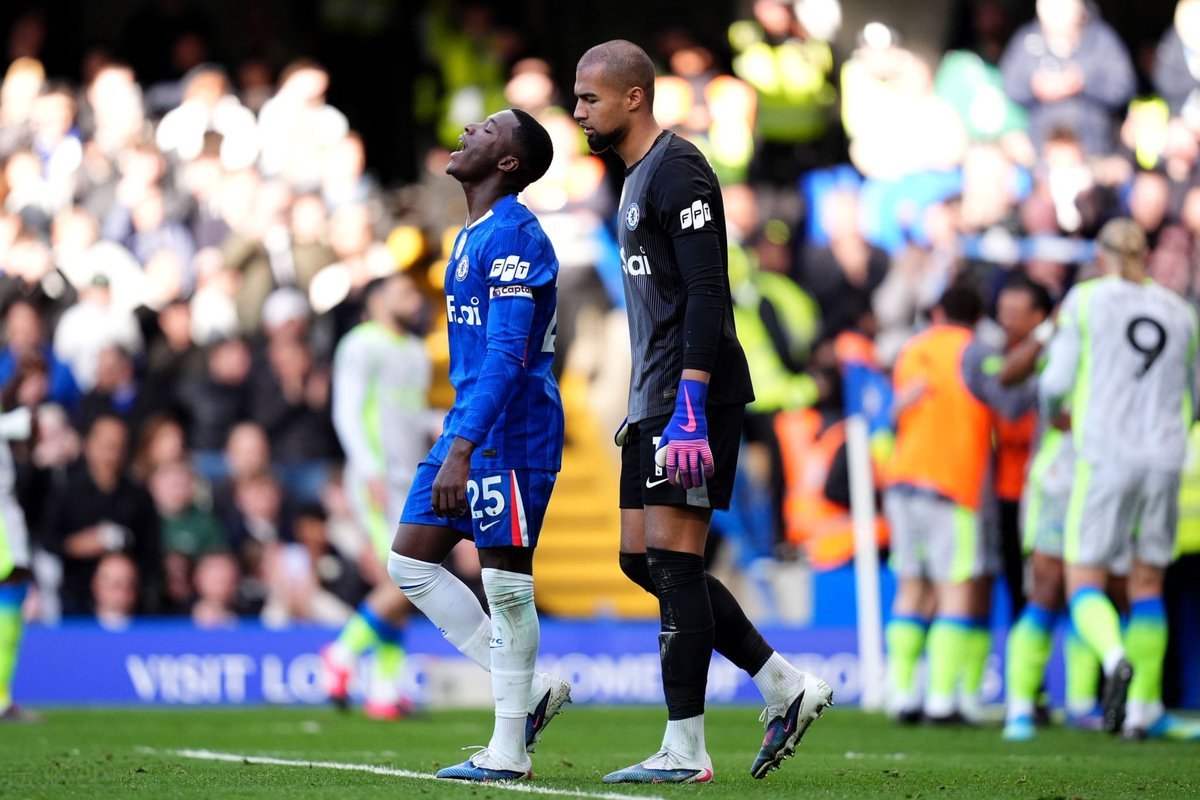 组图2：切尔西0比3曼城