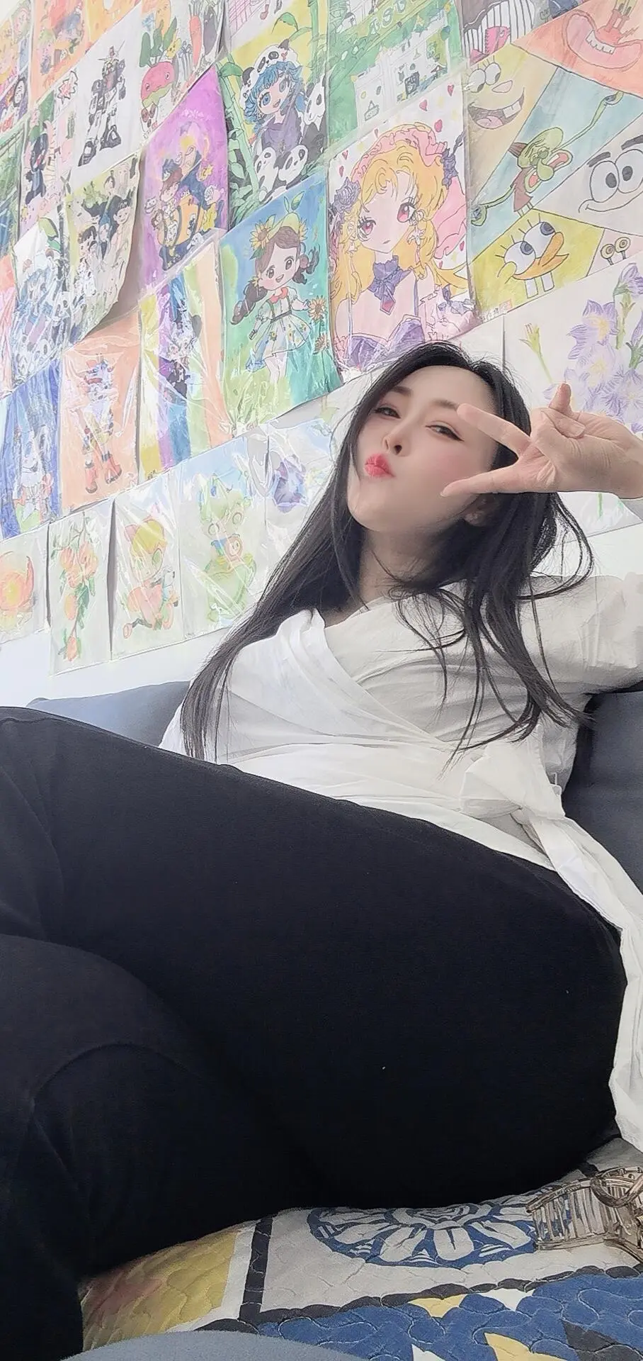 不要问我多少岁，你知道为什么吗？因为我也不会告诉你，实在为难告诉你也可...