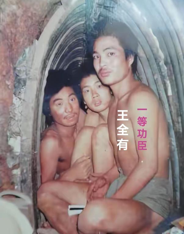 1980年，代的老山前线，坚守在猫耳洞里的三位战士都是身经百战，战功显赫的黑豹英