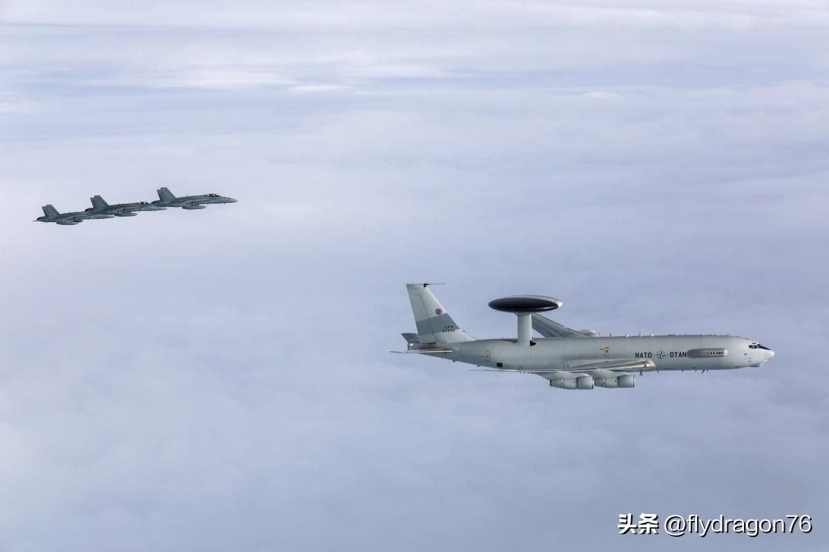 ✈️🇫🇮 一架北约预警机在芬兰领空完成了首次任务。

在德国拉姆施泰因空军基