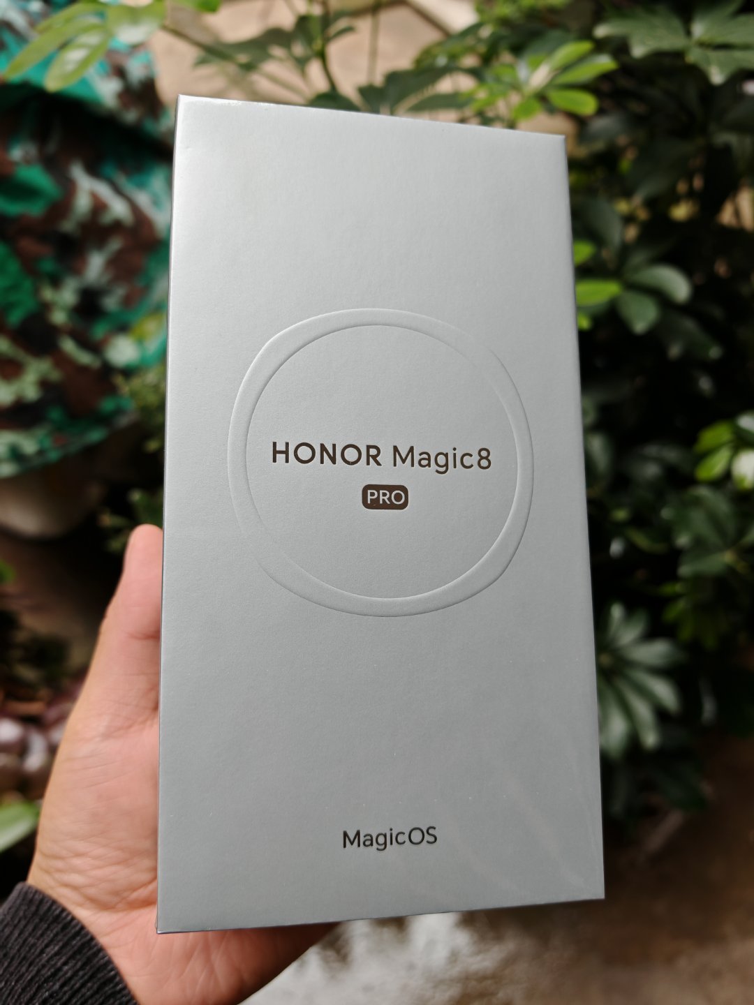 心心念念的荣耀Magic8 Pro到了，接下来就要开启我与Magic8的旅程了。