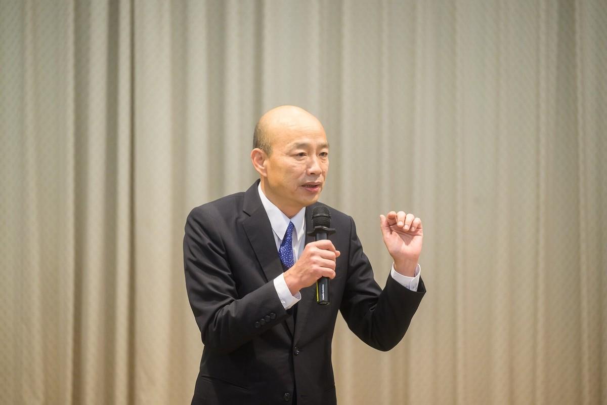 岛内又有人在胡扯，台立法机构负责人韩国瑜曾口出狂言，“有人想把我们变成美国51州