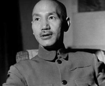 蒋介石设下阴险的诡计，连周恩来都中了计，只有毛主席保持清醒
1945年8月日本投