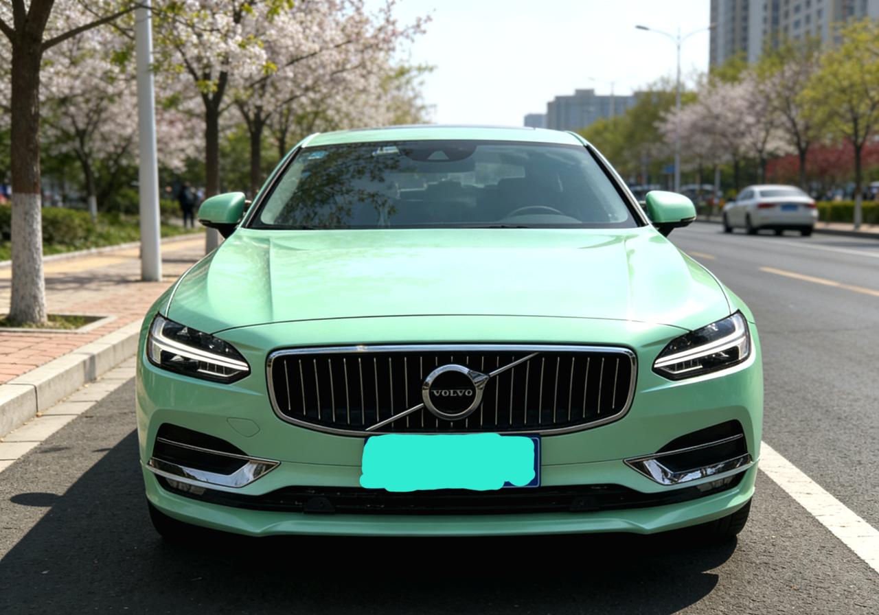 这台沃尔沃s90原厂是有宽体的。他就是我群里的一位女性朋友的s90智雅运动。我也