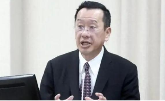 被列入“台独顽固清单”的台湾省“防务部长”顾立雄，竟然警告赖清德！顾立雄直言，一