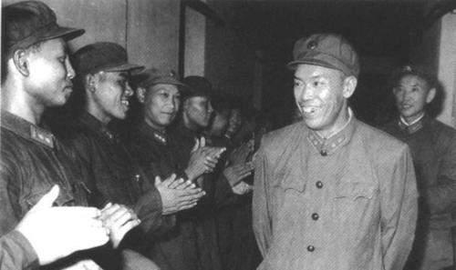 1950年11月，朝鲜战场。梁兴初率38军一夜长奔145里，一举插进美军第八集团