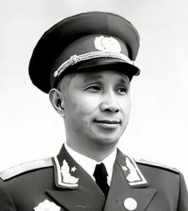 方志敏当年之所以被捕，跟刘畴西有很大关系，可到了晚年，粟裕为啥还要向中央建议，应