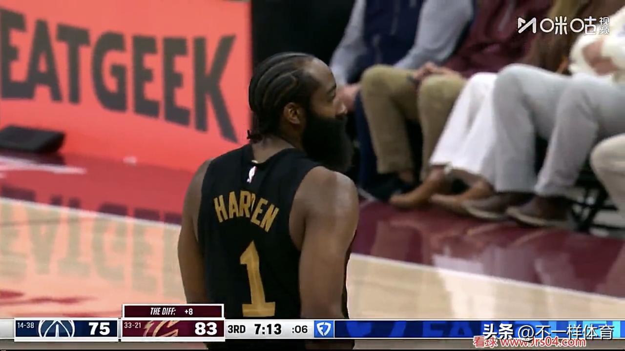 哈登4投得到13分11助攻6失误，米切尔19投得到30分6失误，骑士队138-1