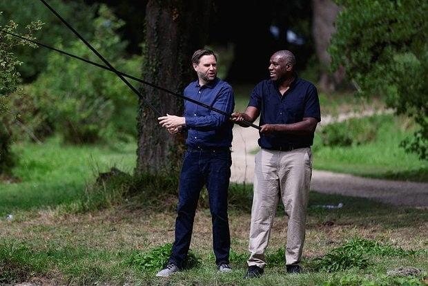 在JD万斯访英期间，英国黑外长大卫·拉米 （David Lammy）因陪万斯“无