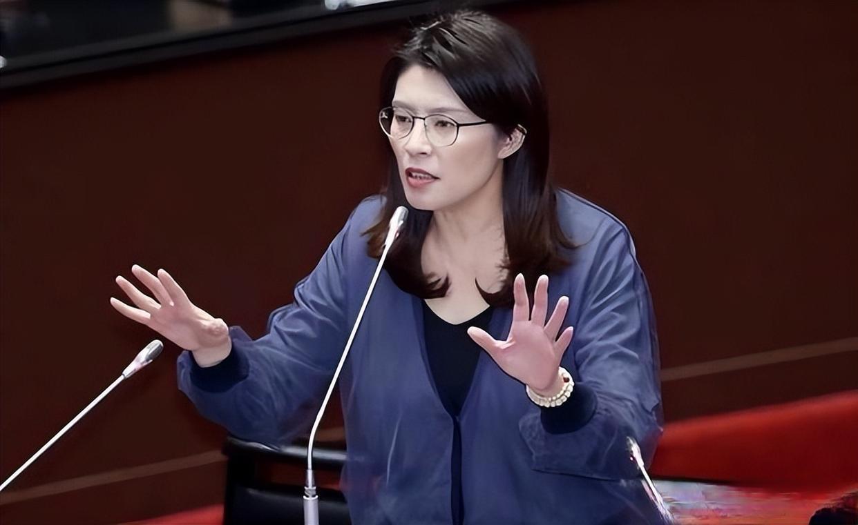 郑丽文这回要去美国，竟想掰正老美的涉台说法？

6月她计划飞美国待十几天，跑华盛