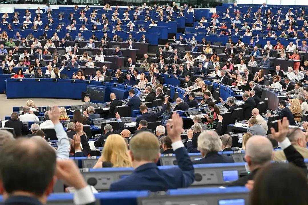 欧洲政客的狠话，最近密度有点高。

荷兰国防大臣把俄罗斯直接定性为"敌人"，打破