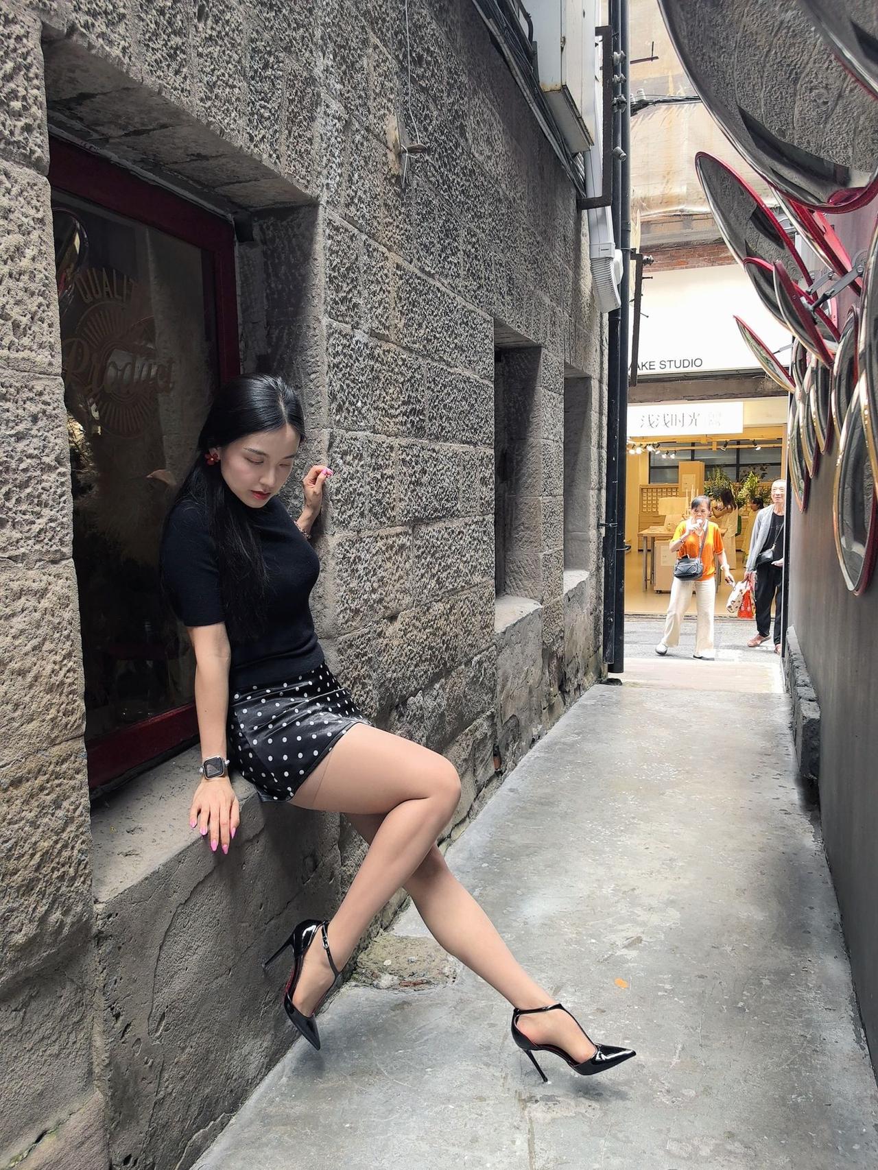 有气质的女人给人什么感觉 你见过最好看的女孩背影是什么样的