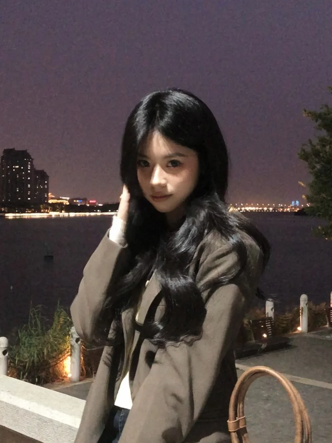 吹吹江边的风～