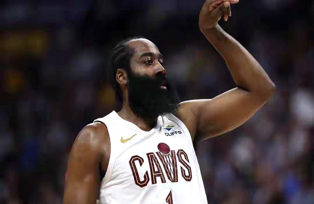 抛开偏见，他才是NBA最冷酷的得分机器。
 
2026年3月1日骑士险胜篮网。哈